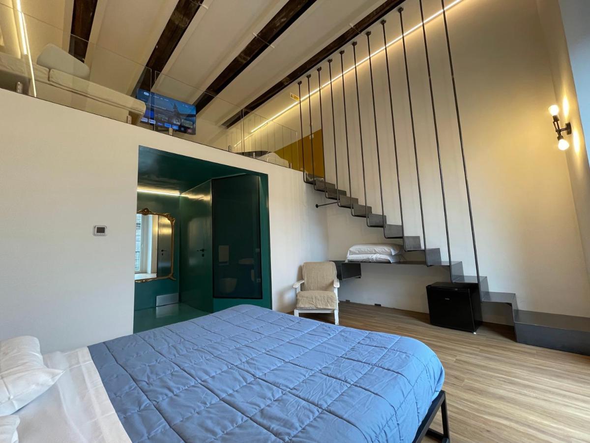 Tutt 'E Sant Luxury Rooms Наполи Екстериор снимка