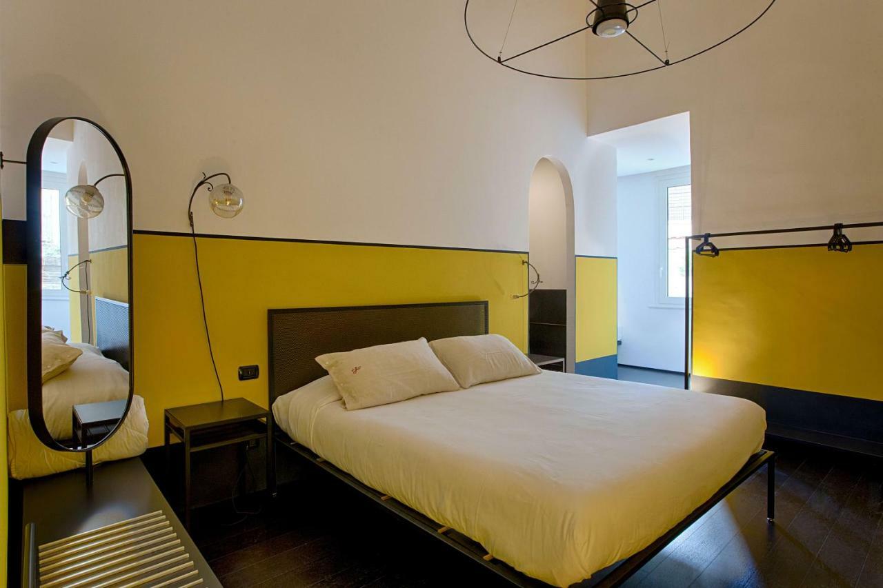 Tutt 'E Sant Luxury Rooms Наполи Екстериор снимка