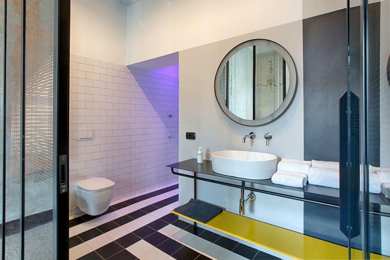 Tutt 'E Sant Luxury Rooms Наполи Екстериор снимка
